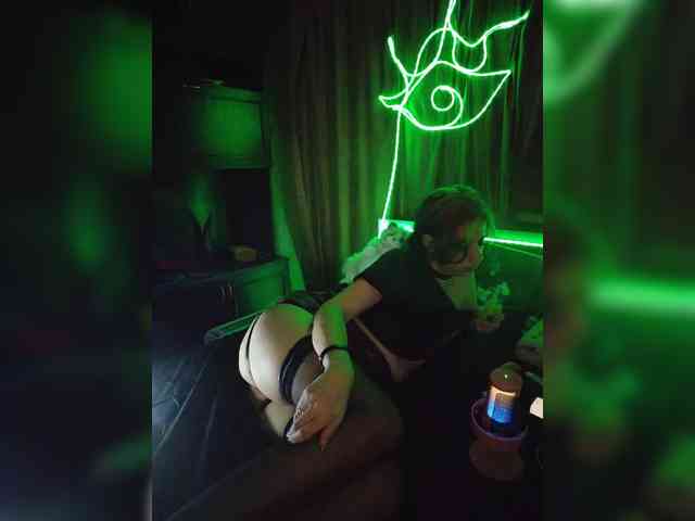 CrazySquirtSiren webcam