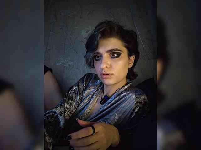 CyberSquirtCuckQueen webcam