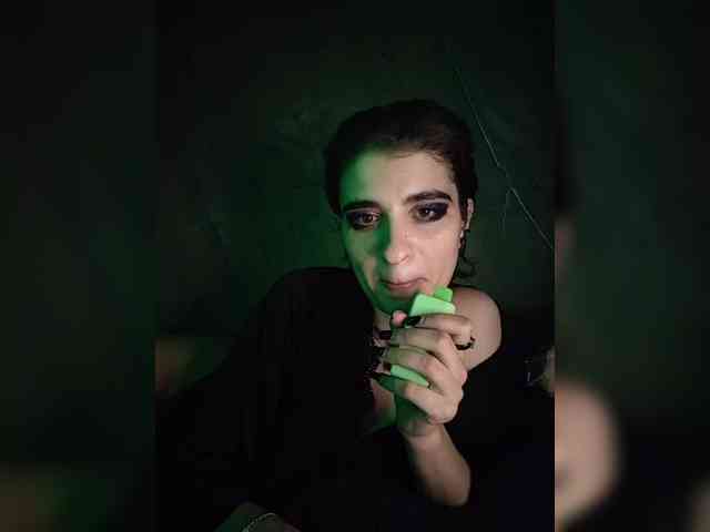 CyberSquirtSiren webcam