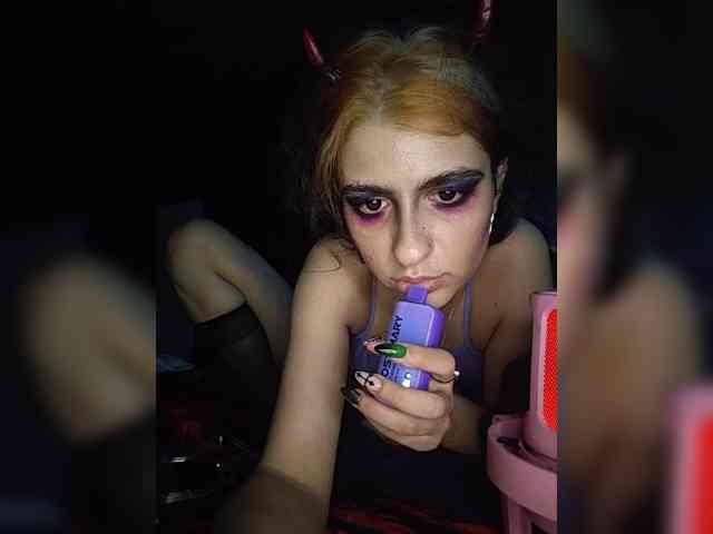 CrazySquirtSiren webcam