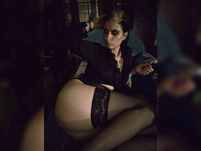 CrazySquirtSiren webcam
