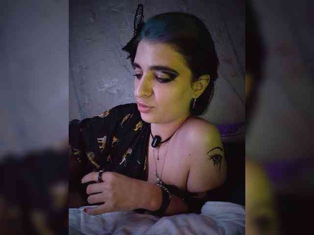 Модель: UntouchableSquirtWitch