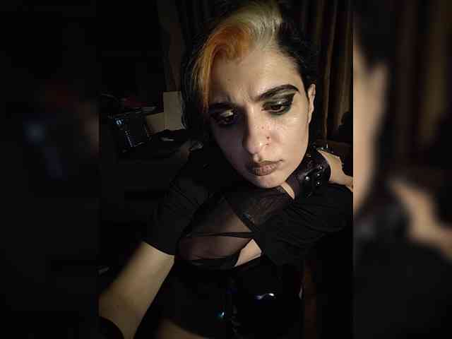 CyberSiren's webcam live show