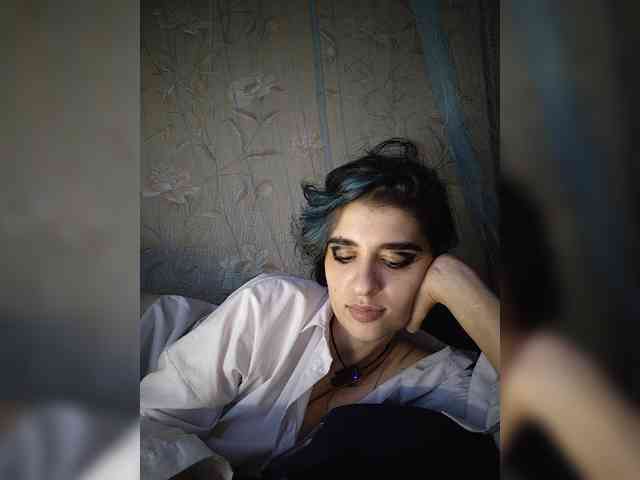 CyberSquirtSiren webcam