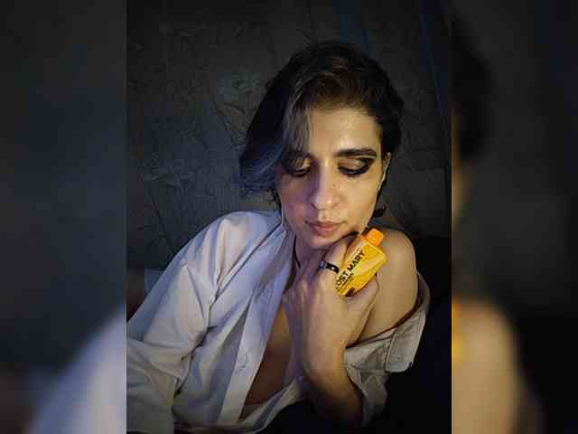 CyberSquirtCuckQueen