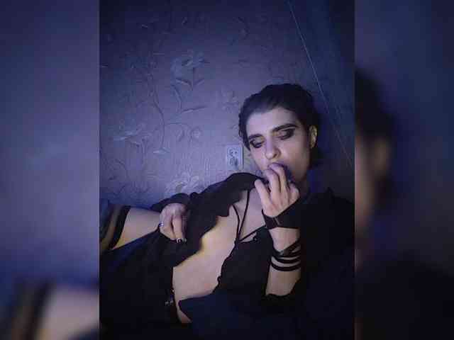 CyberSquirtSiren webcam