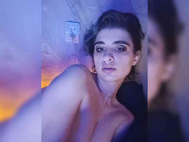 CyberSquirtSiren webcam