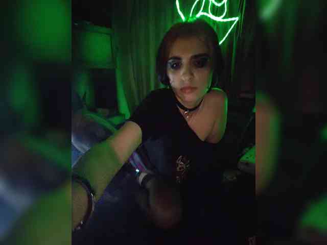 CrazySquirtSiren webcam