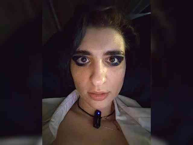 Модель: CyberSquirtCuckQueen