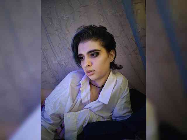 CyberSiren Sex Cam Show