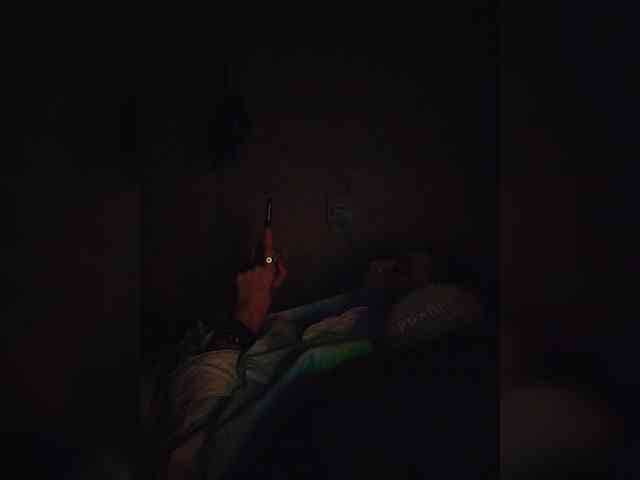 UntouchableSquirtWitch webcam