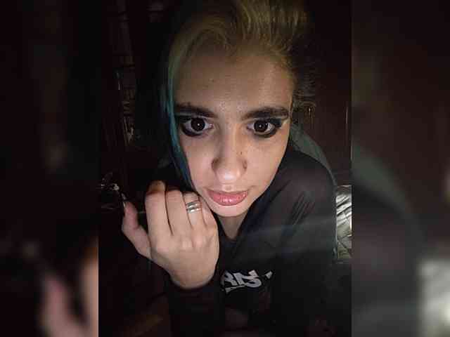 CrazySquirtSiren webcam