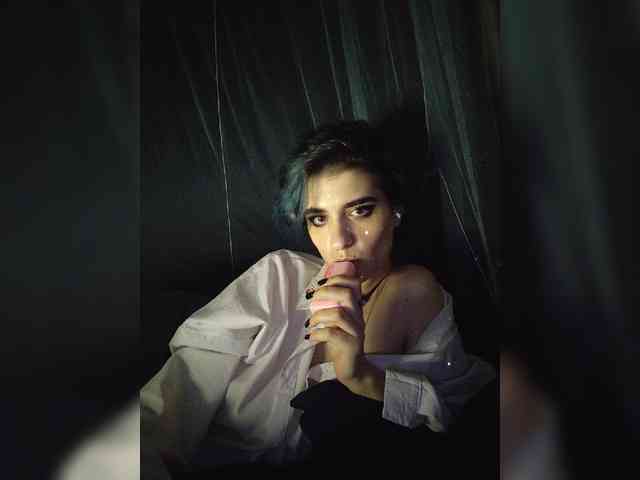 CyberSquirtSiren webcam