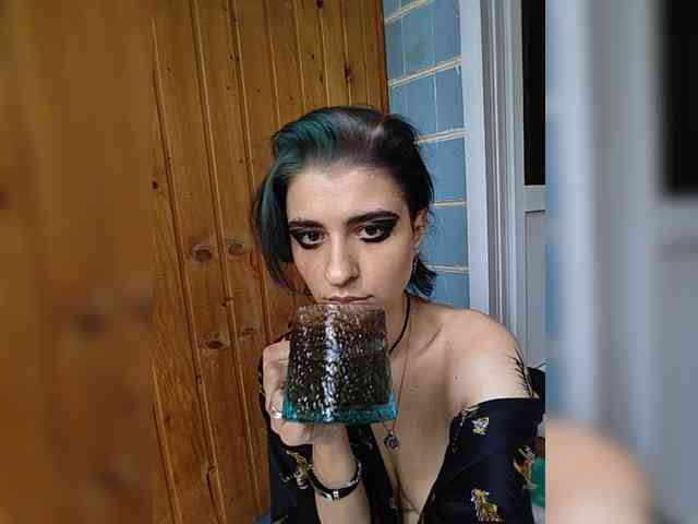 UntouchableSquirtWitch