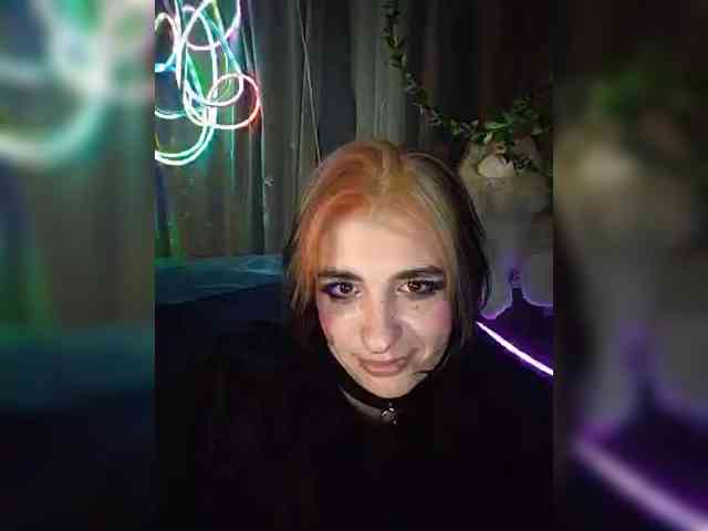 Siren_BrattyQueen