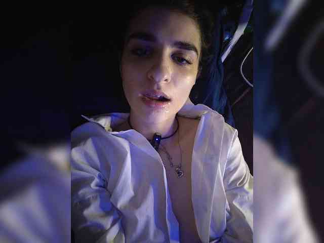 CyberSiren Sex Cam Show