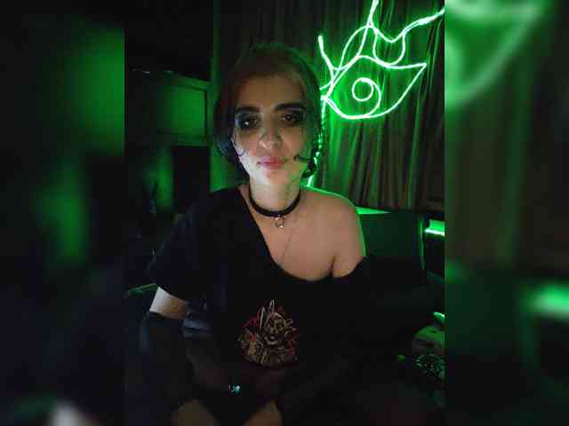 CrazySquirtSiren webcam