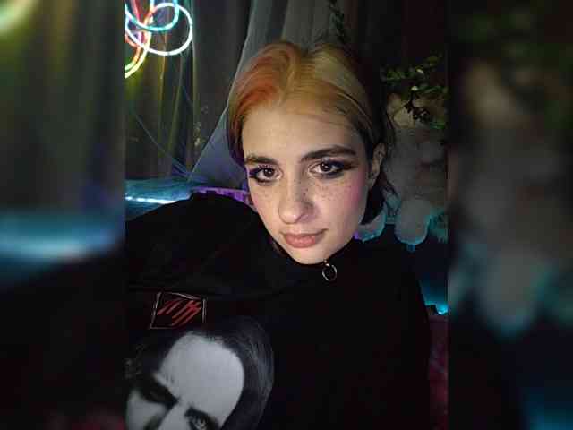 Siren_BrattyQueen