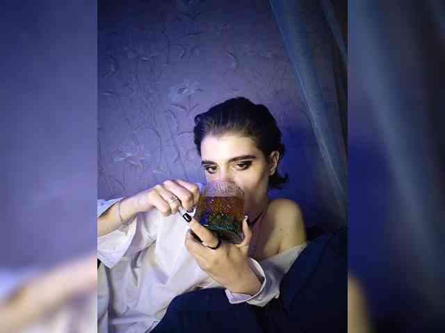 CyberSquirtSiren webcam