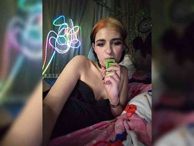 Модель: Siren_BrattyQueen