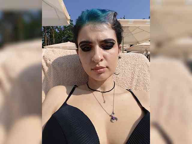 CyberSiren Live Webcam on BongaCams