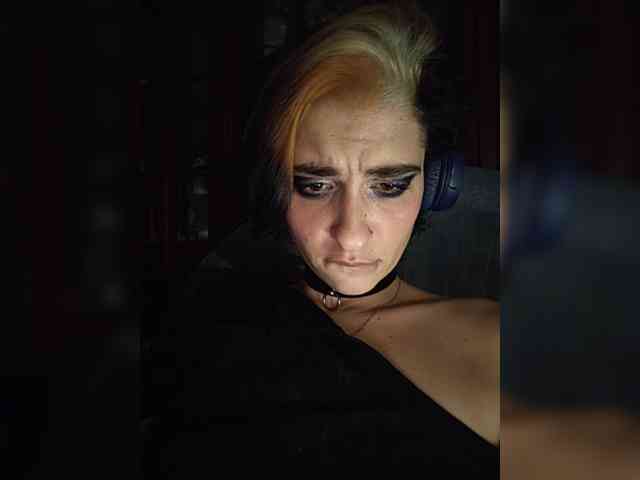 CrazySquirtSiren webcam