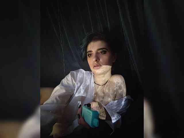 CyberSquirtSiren webcam