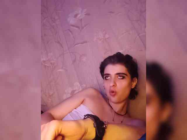 CyberSquirtSiren webcam