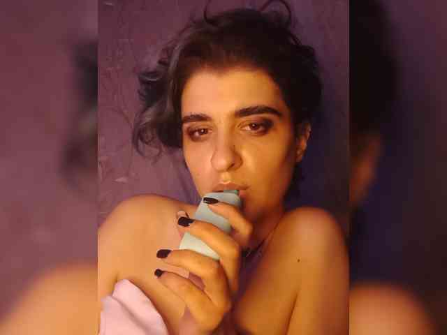 CyberSquirtSiren webcam