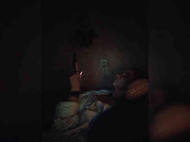 UntouchableSquirtWitch webcam