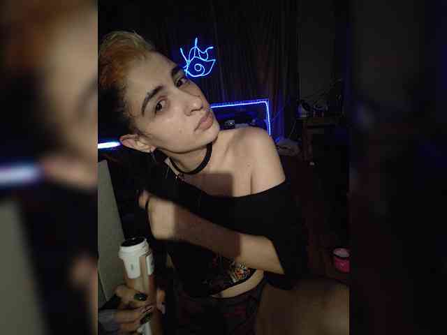CrazySquirtSiren webcam