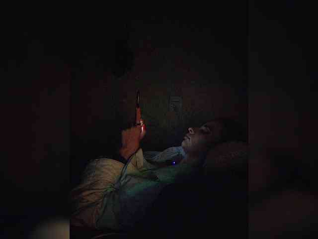 UntouchableSquirtWitch webcam