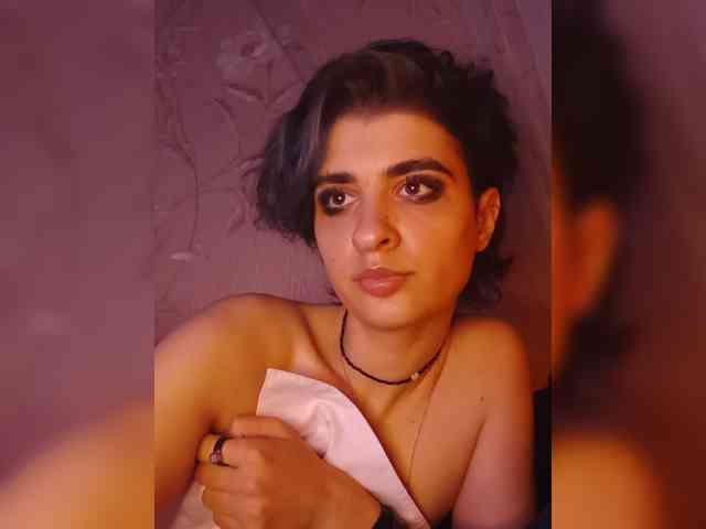 CyberSquirtSiren webcam