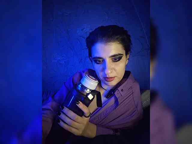 CyberSquirtSiren webcam