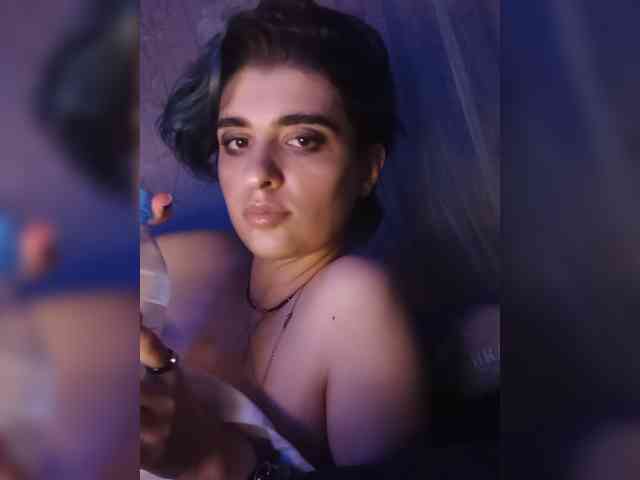CyberSquirtSiren webcam