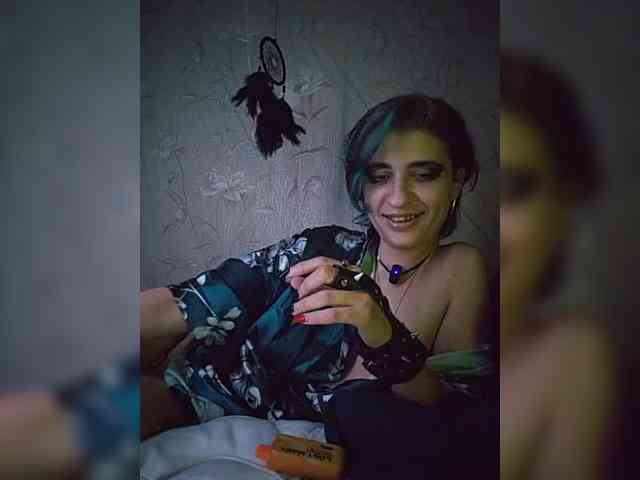 Model: UntouchableSquirtWitch