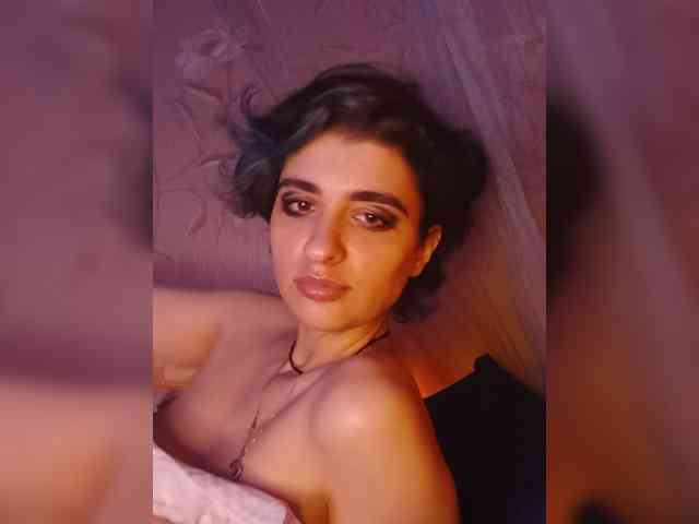 CyberSquirtSiren webcam