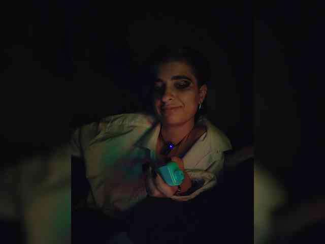 UntouchableSquirtWitch webcam