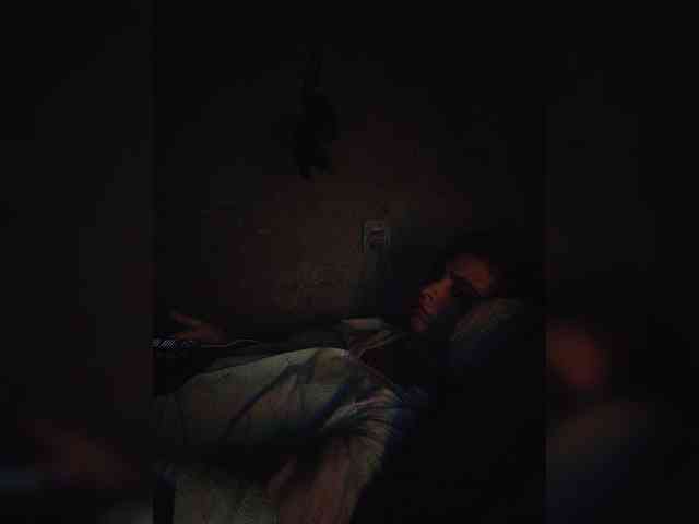 UntouchableSquirtWitch webcam