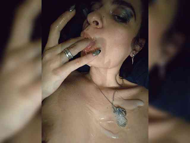 CrazySquirtSiren webcam