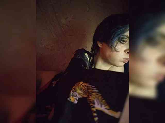 CyberSquirtSiren webcam