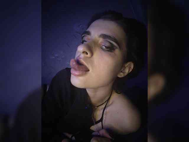 CyberSquirtSiren webcam