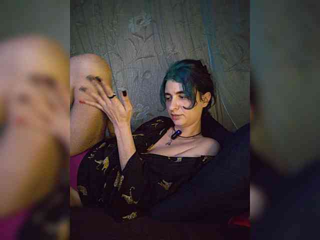 CyberSiren Live Webcam on BongaCams