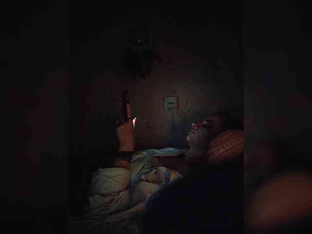 UntouchableSquirtWitch webcam