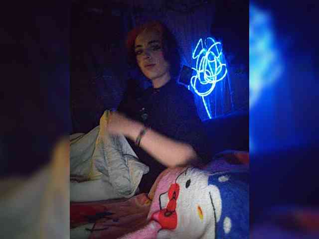 CyberSiren's webcam live show