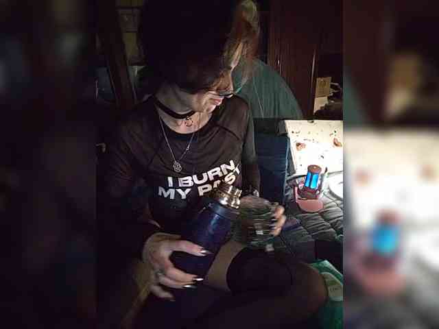 CrazySquirtSiren webcam