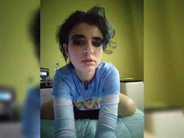 CyberSquirtSiren webcam