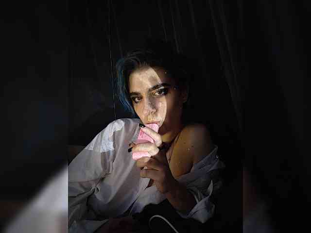 CyberSquirtSiren webcam