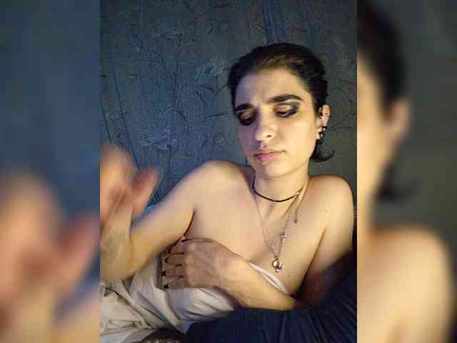 CyberSquirtSiren webcam