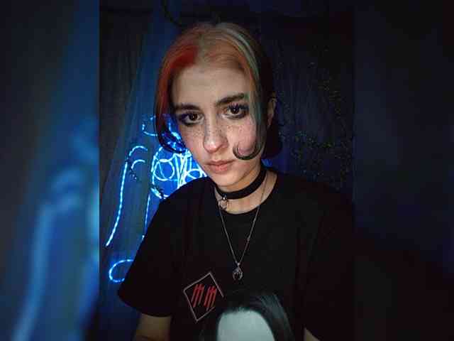 Siren_BrattyQueen webcam
